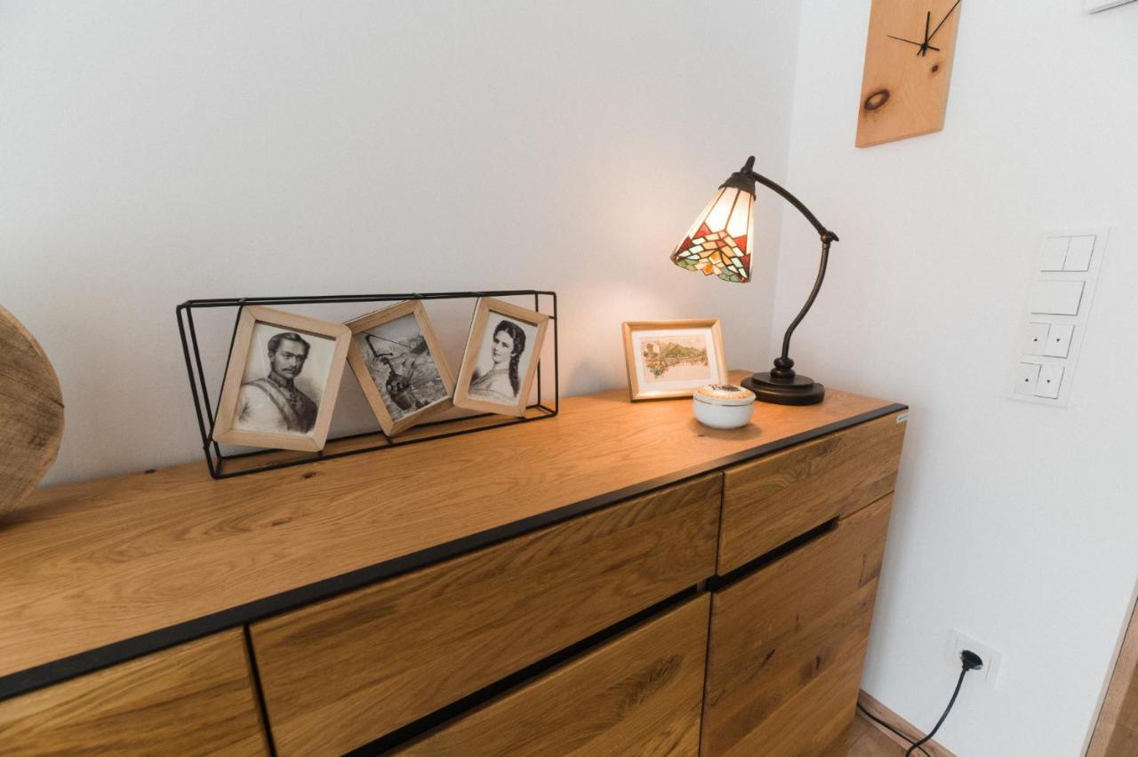 Ferienwohnung Bergsonne Mit Sonnenbalkon Und Tiefgaragen Parkplatz Bad Ischl Eksteriør bilde