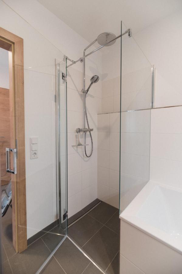 Ferienwohnung Bergsonne Mit Sonnenbalkon Und Tiefgaragen Parkplatz Bad Ischl Eksteriør bilde