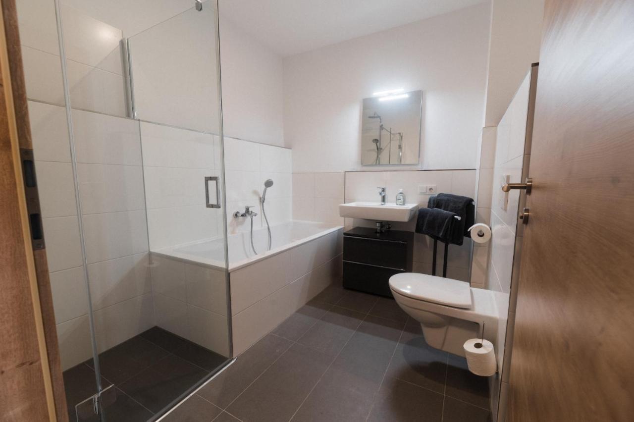 Ferienwohnung Bergsonne Mit Sonnenbalkon Und Tiefgaragen Parkplatz Bad Ischl Eksteriør bilde